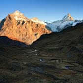 Random landscape photo - Wetterhorn